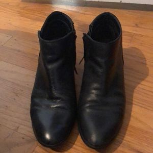 Black Sam Edelman booties